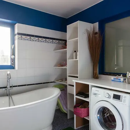 Maison Bleue * הונפלר